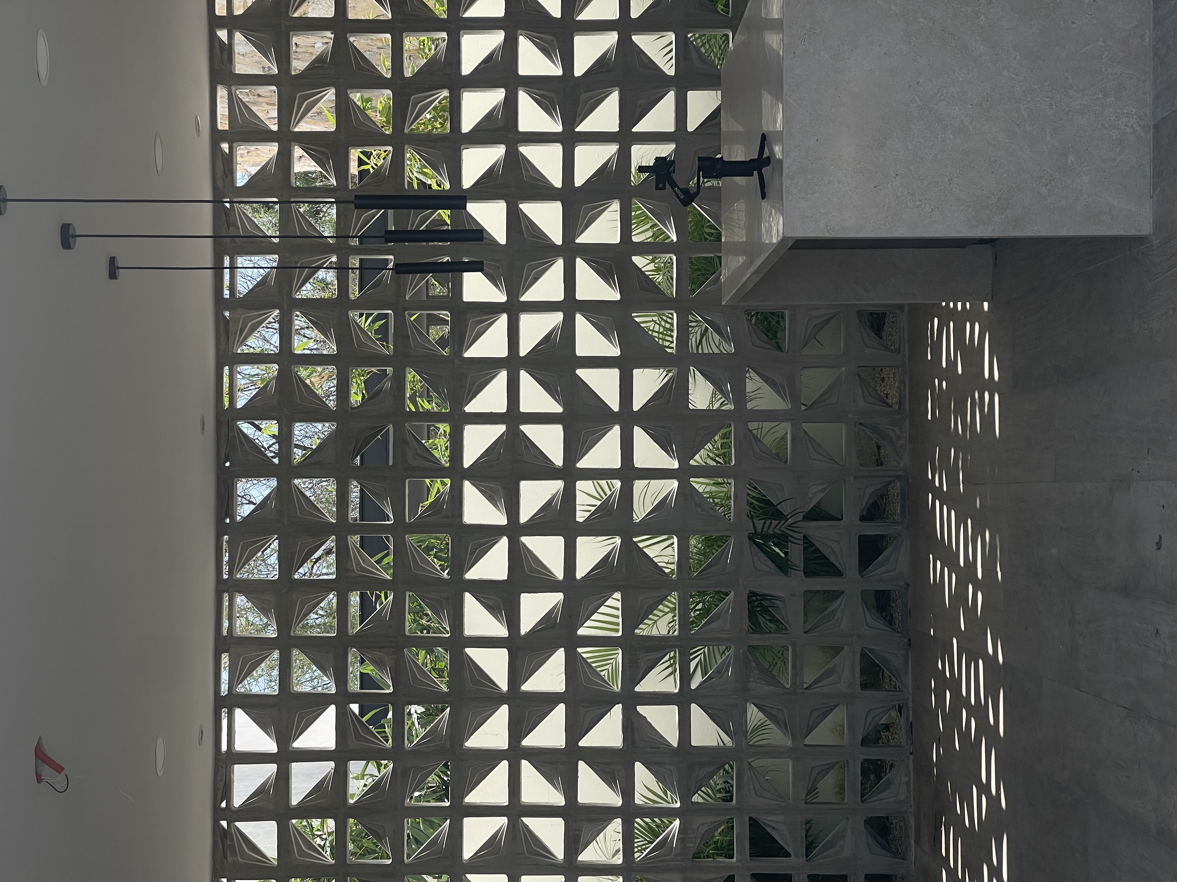Proyecto Casa Silvesta con celosía CD05 de Deco Taller de Concreto