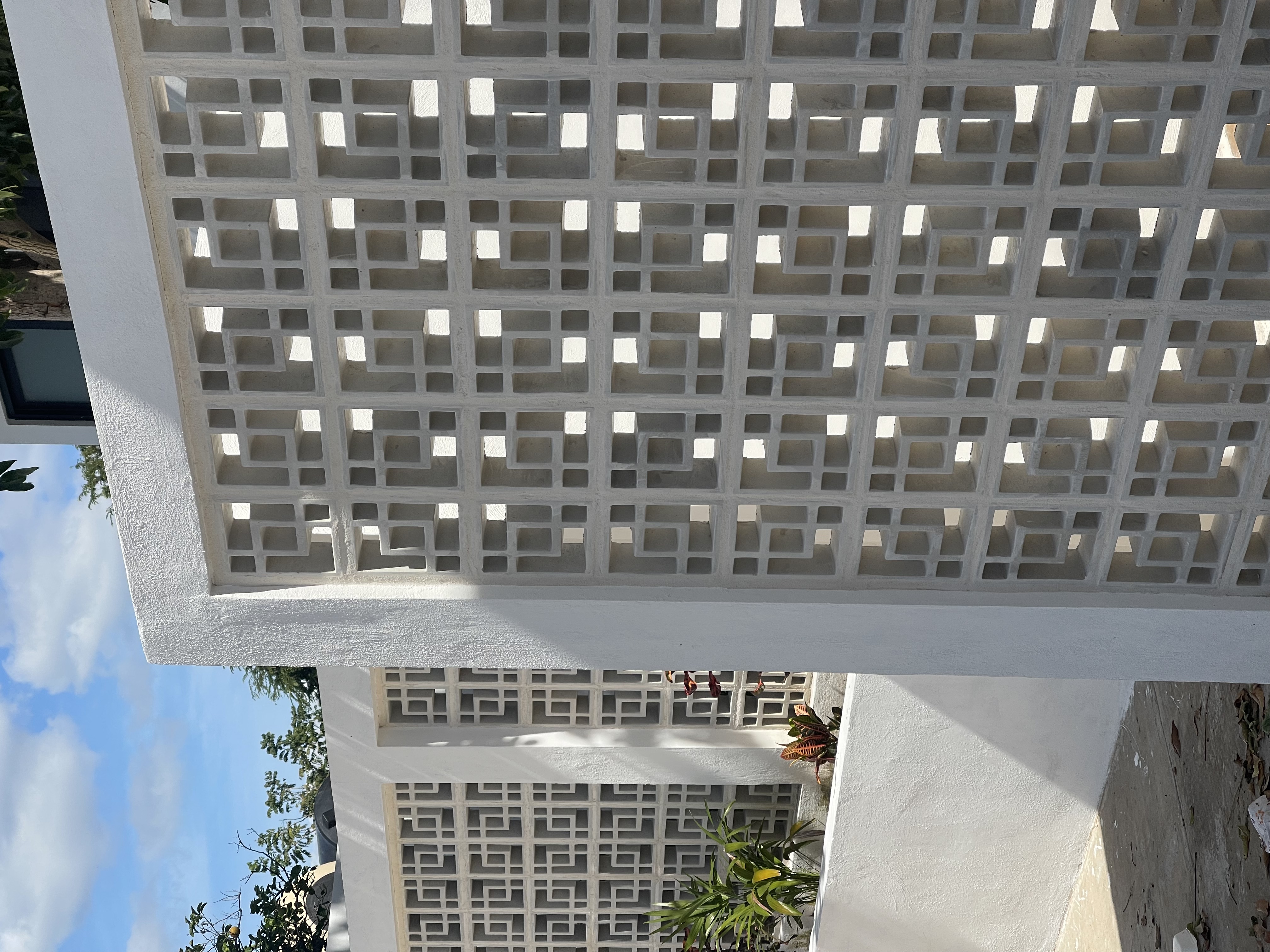 Proyecto Departamentos Xcumpich con celosía CD01 de Deco Taller de Concreto